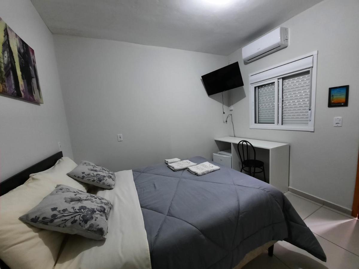 Hotel Tres Passos - Prox Ao Aeroporto E Rodoviaria Порту-Алегрі Екстер'єр фото