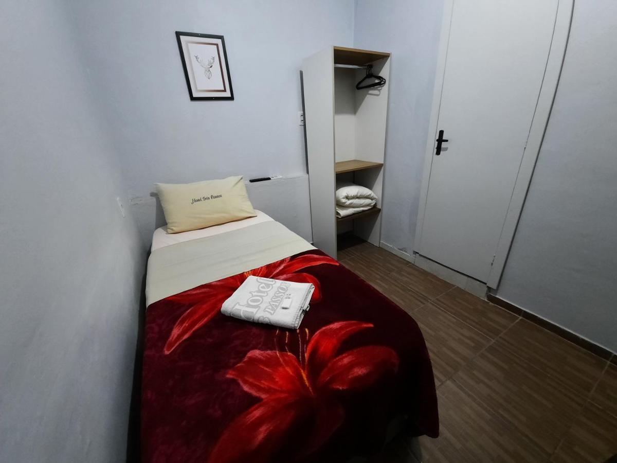 Hotel Tres Passos - Prox Ao Aeroporto E Rodoviaria Порту-Алегрі Екстер'єр фото